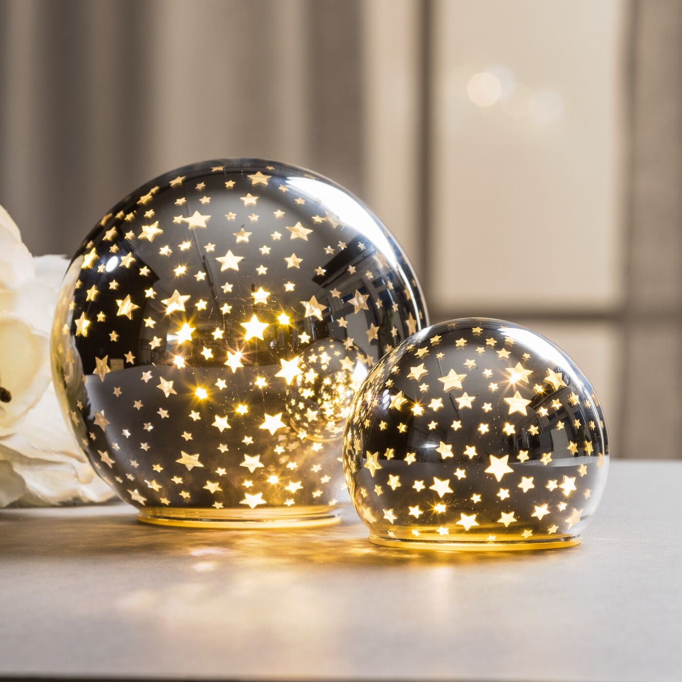 Dekokugeln «Sterne», Glas mit LED-Licht, 2er Set