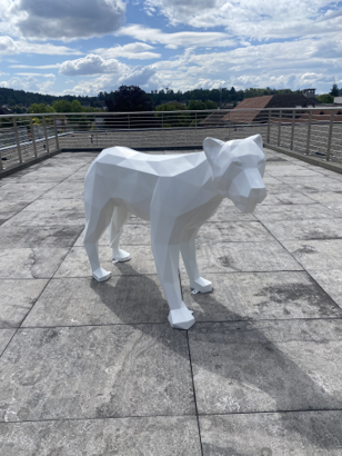 Die Löwinnen-Skulptur vor dem Kleben Die Löwinnen-Skulptur vor dem Kleben